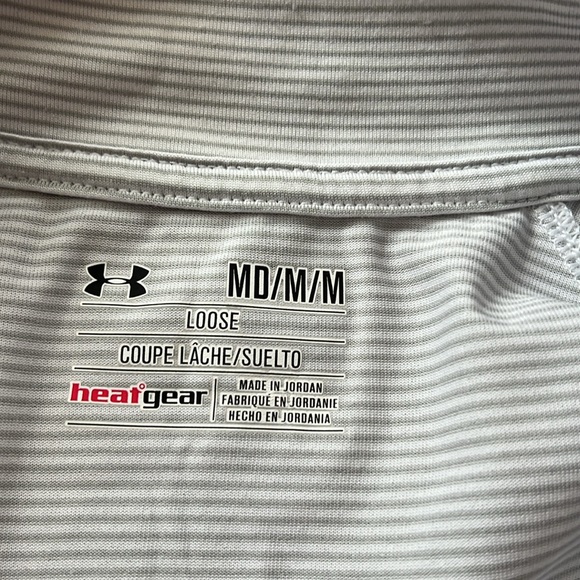 BNWOT Under Armor light gray striped loose heat gear 1/4 zip top - Picture 6 of 13